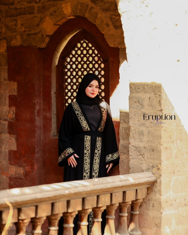 عباية أسود حروف عربي - Eruption Store