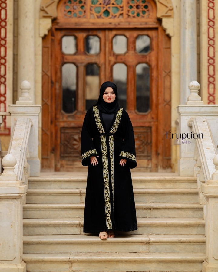 عباية أسود حروف عربي - Eruption Store