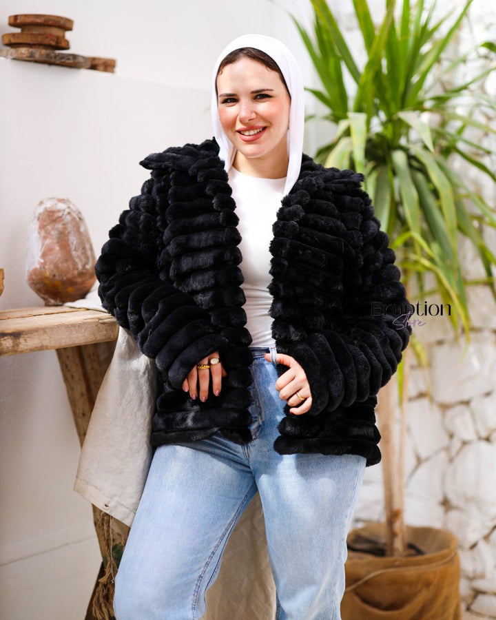 جاكت فرو اسود - Eruption Store